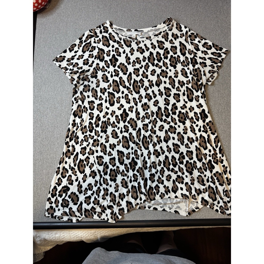 new directions curvy leopard short sleeve blouse 1X